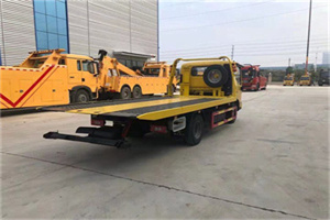 安塞非事故拖车