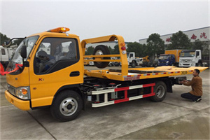 安塞哪里有拖车服务